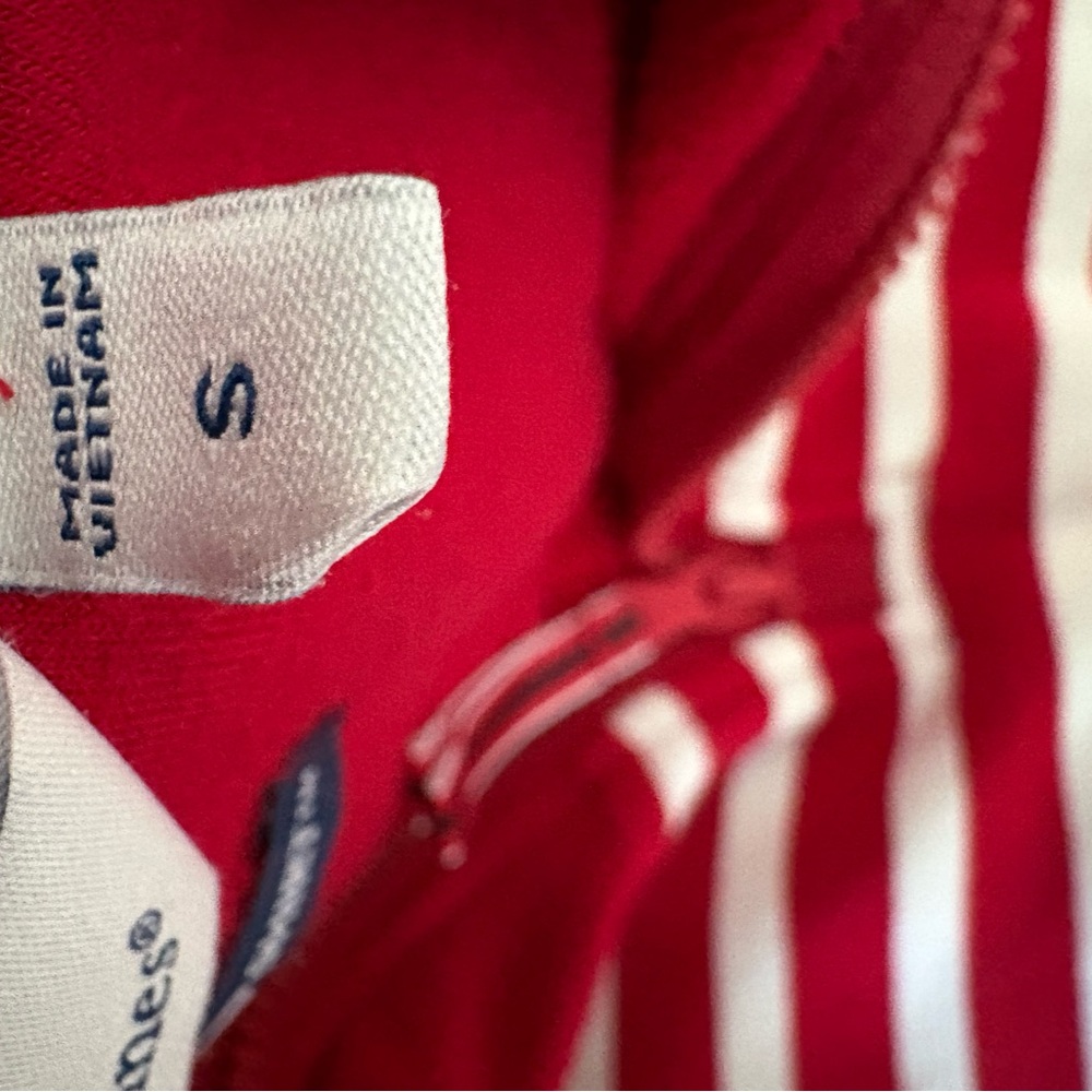 Vineyard Vines Red and White Striped dreamcloth shep shirt - Picture 2 of 3